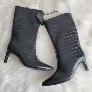 Forever 21 Black Pointed Toe Crocodile Print Slip On Boots SZ 6